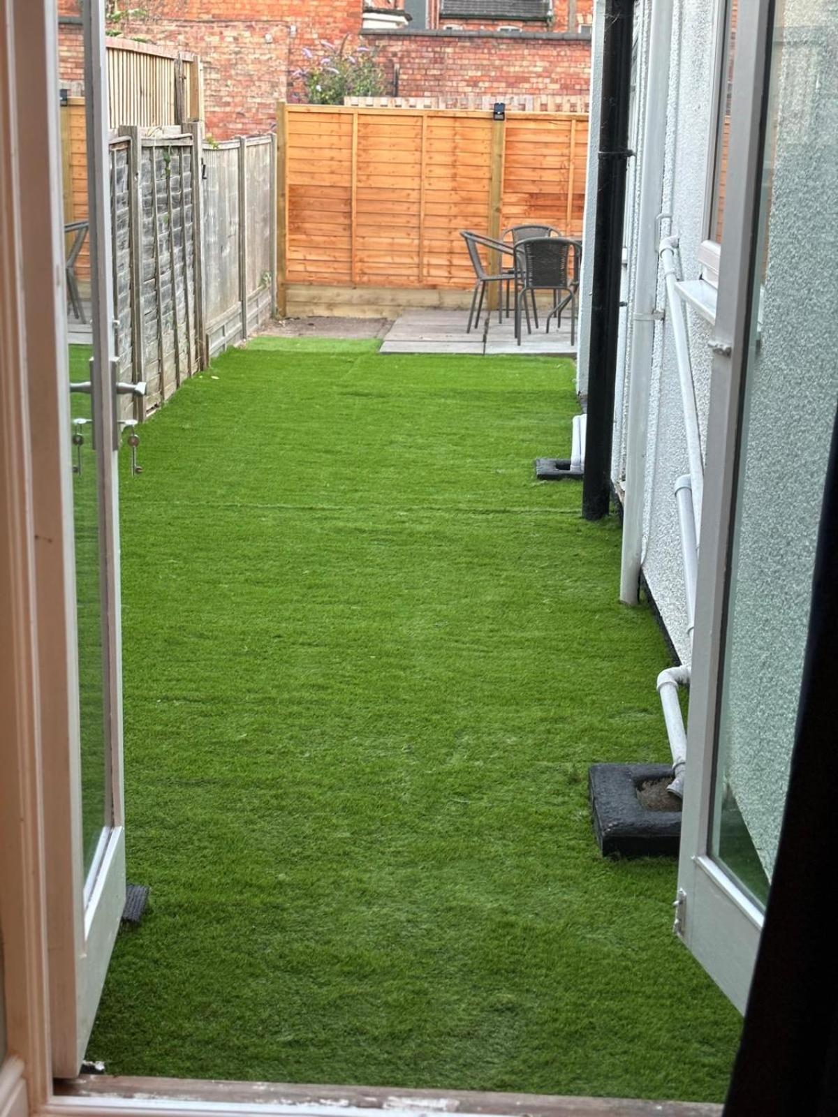 הוילה Stunning House - Sleeps 7 - 5 Mins Walk To Lincoln High Street - Parking - Wifi מראה חיצוני תמונה