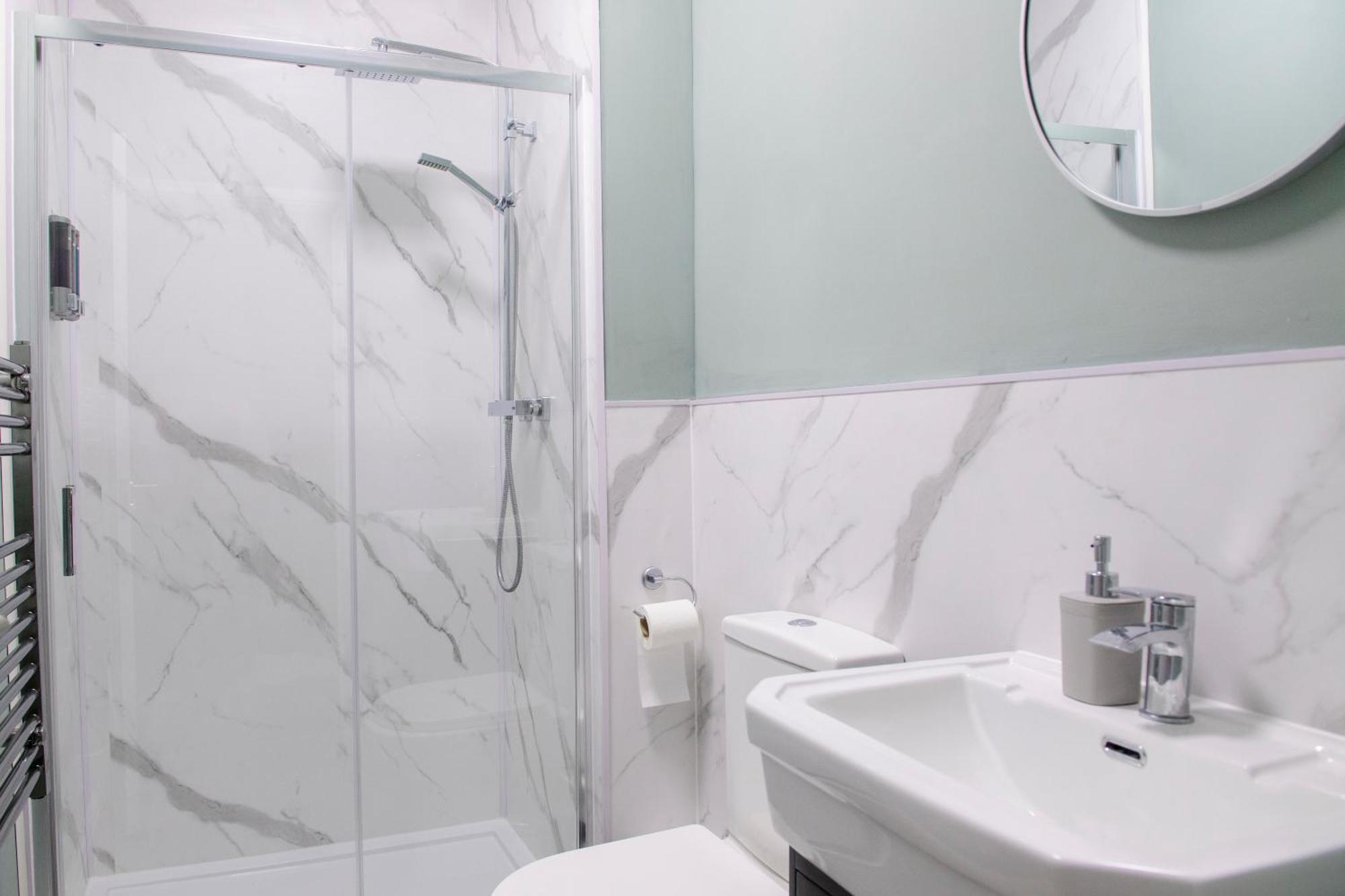 הוילה Stunning House - Sleeps 7 - 5 Mins Walk To Lincoln High Street - Parking - Wifi מראה חיצוני תמונה